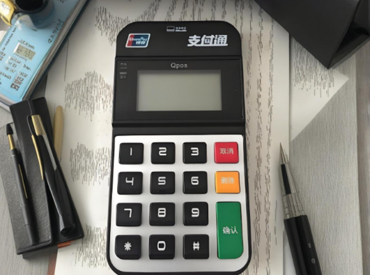 支付通POS机：安全养卡策略与风险应对指南